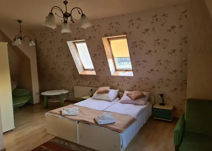 Mimoza Hotel Libusza